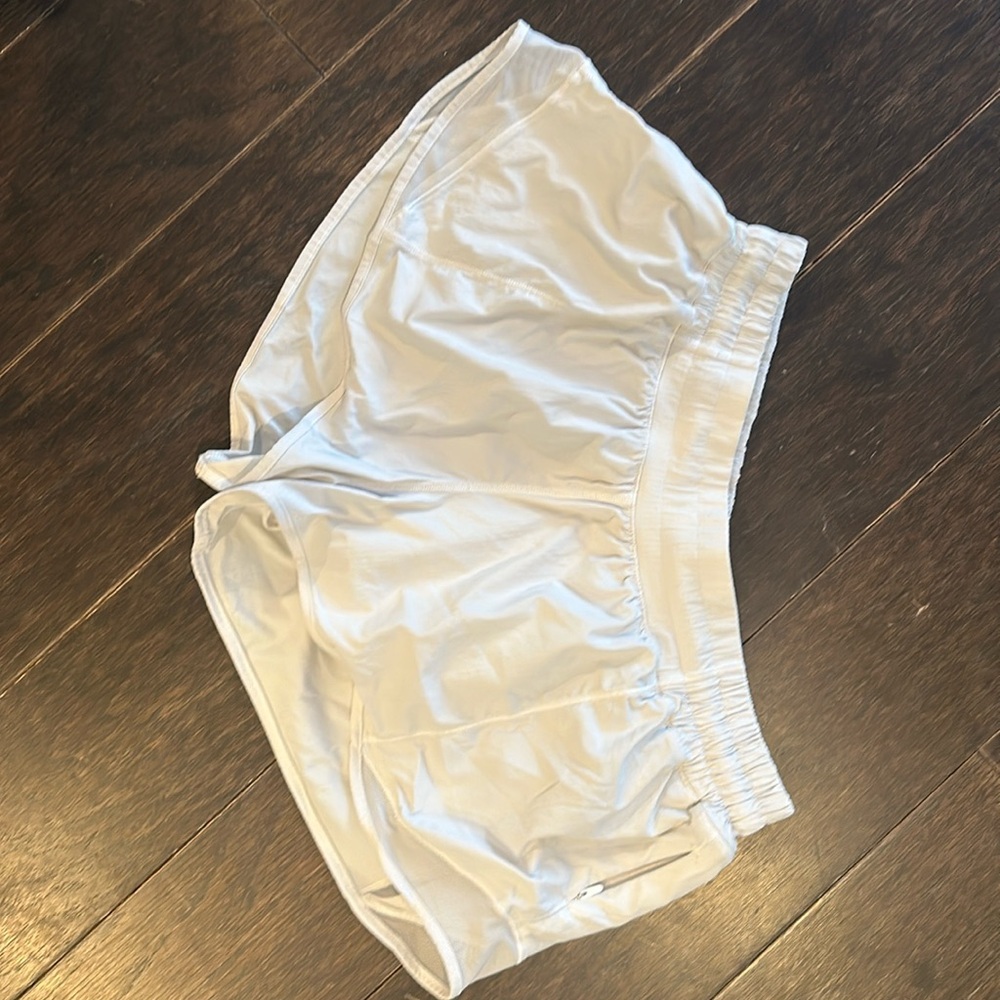 lululemon white hotty hot shorts